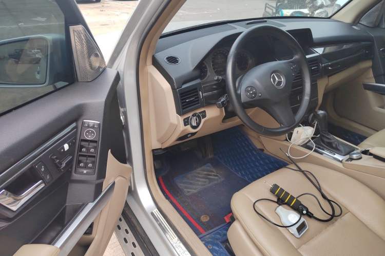 Used Mercedes-Benz GLK-Class 2011 GLK 300 4MATIC Fashion Model Driver Seat