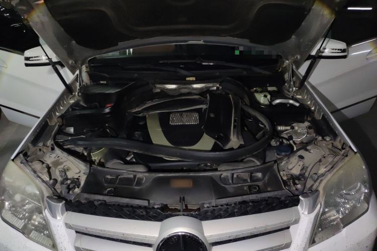 Used Mercedes-Benz GLK-Class 2011 GLK 300 4MATIC Dynamic Model Engine Bay