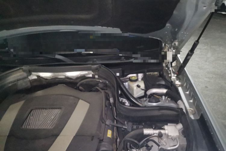 Used Mercedes-Benz GLK-Class 2011 GLK 300 4MATIC Dynamic Model Engine Bay Left