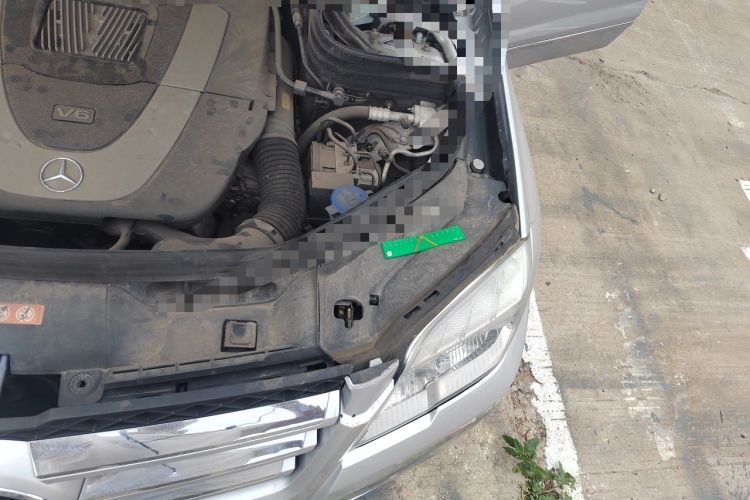 Used Mercedes-Benz GLK-Class 2011 GLK 300 4MATIC Fashion Model Engine Bay Left