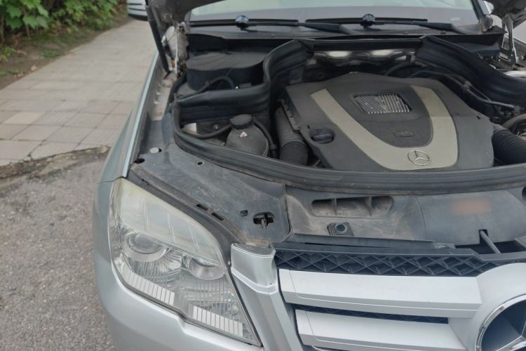 Used Mercedes-Benz GLK-Class 2011 GLK 300 4MATIC Dynamic Model Engine Bay Right
