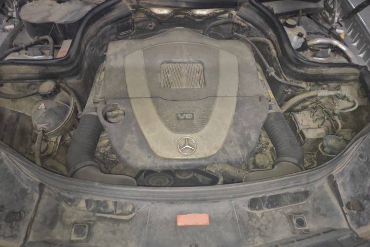 Used Mercedes-Benz GLK-Class 2011 GLK 300 4MATIC Dynamic Model Engine Bay