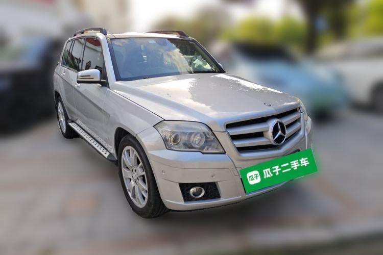Used Mercedes-Benz GLK-Class 2011 GLK 300 4MATIC Fashion Model Front Right 45 Deg