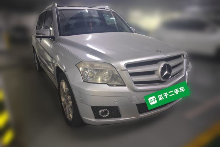 Used Mercedes-Benz GLK-Class 2011 GLK 300 4MATIC Dynamic Model Front Right 45 Deg