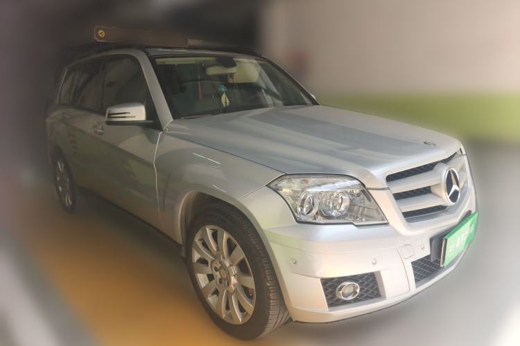 Used Mercedes-Benz GLK-Class 2011 GLK 300 4MATIC Dynamic Model Front Right 45 Deg