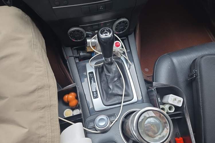 Used Mercedes-Benz GLK-Class 2011 GLK 300 4MATIC Fashion Model Gear Lever