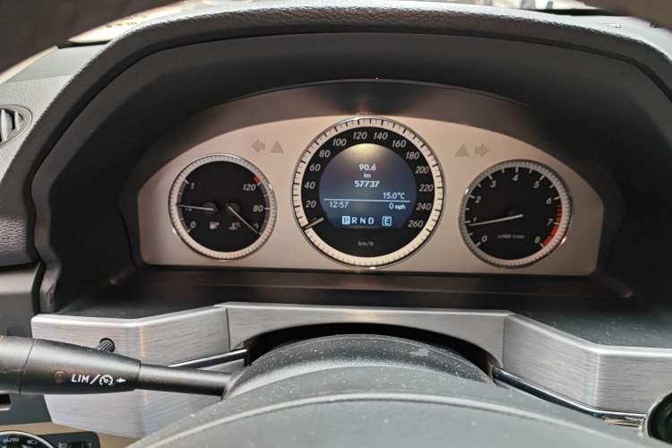 Used Mercedes-Benz GLK-Class 2011 GLK 300 4MATIC Dynamic Model Instrument Cluster