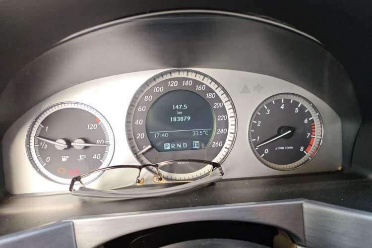 Used Mercedes-Benz GLK-Class 2011 GLK 300 4MATIC Fashion Model Instrument Cluster
