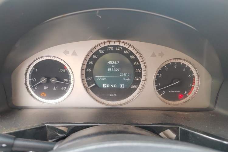 Used Mercedes-Benz GLK-Class 2011 GLK 300 4MATIC Fashion Model Instrument Cluster