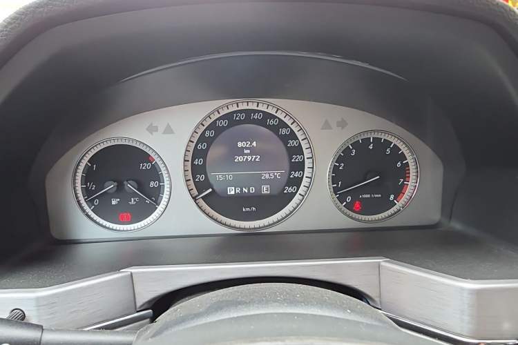 Used Mercedes-Benz GLK-Class 2011 GLK 300 4MATIC Fashion Model Instrument Cluster