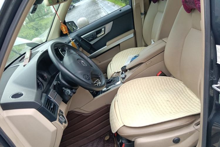 Used Mercedes-Benz GLK-Class 2011 GLK 300 4MATIC Fashion Model Left Front Seat