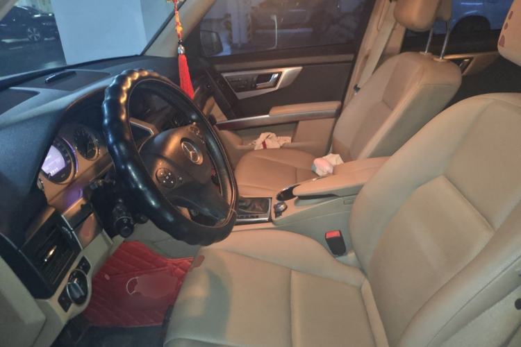 Used Mercedes-Benz GLK-Class 2011 GLK 300 4MATIC Dynamic Model Left Front Seat