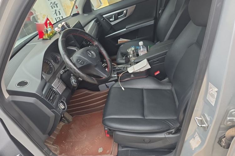 Used Mercedes-Benz GLK-Class 2011 GLK 300 4MATIC Fashion Model Left Front Seat