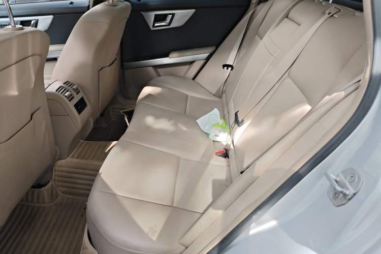 Used Mercedes-Benz GLK-Class 2011 GLK 300 4MATIC Fashion Model Left Rear Seat