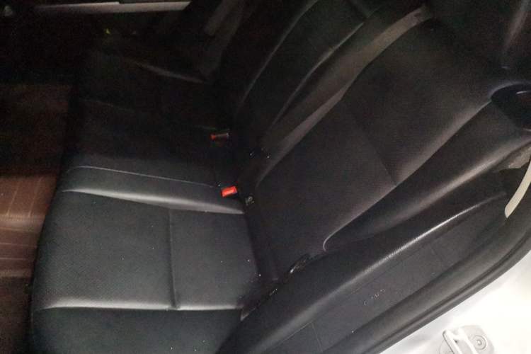 Used Mercedes-Benz GLK-Class 2011 GLK 300 4MATIC Dynamic Model Left Rear Seat