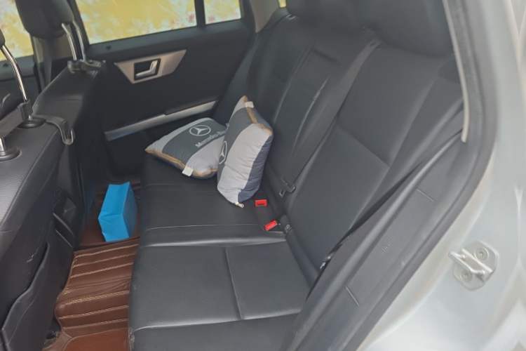 Used Mercedes-Benz GLK-Class 2011 GLK 300 4MATIC Fashion Model Left Rear Seat