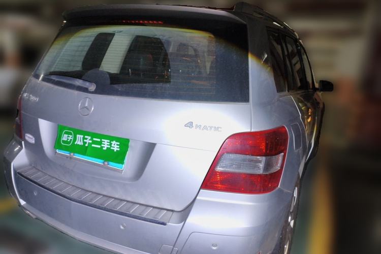 Used Mercedes-Benz GLK-Class 2011 GLK 300 4MATIC Fashion Model Rear