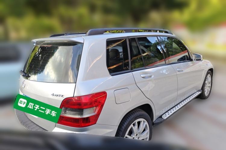 Used Mercedes-Benz GLK-Class 2011 GLK 300 4MATIC Fashion Model Rear Right 45 Deg