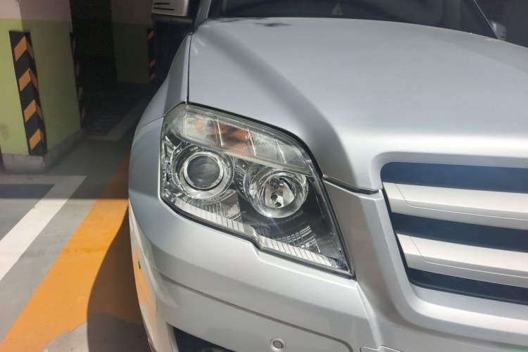 Used Mercedes-Benz GLK-Class 2011 GLK 300 4MATIC Dynamic Model Right Front Headlight