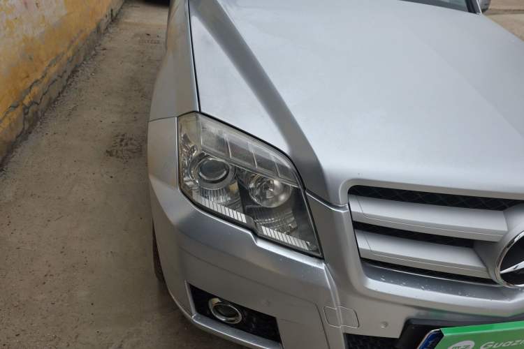 Used Mercedes-Benz GLK-Class 2011 GLK 300 4MATIC Fashion Model Right Front Headlight