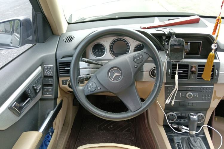 Used Mercedes-Benz GLK-Class 2011 GLK 300 4MATIC Fashion Model Steering Wheel