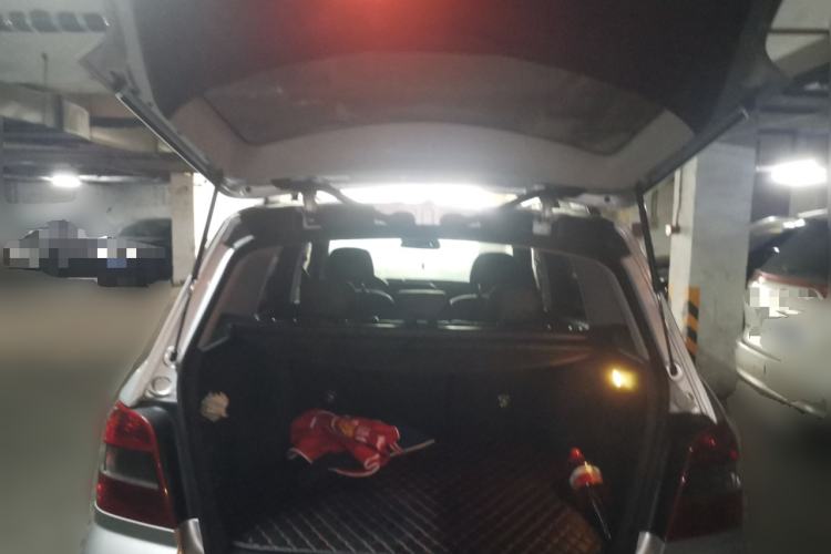 Used Mercedes-Benz GLK-Class 2011 GLK 300 4MATIC Dynamic Model Trunk