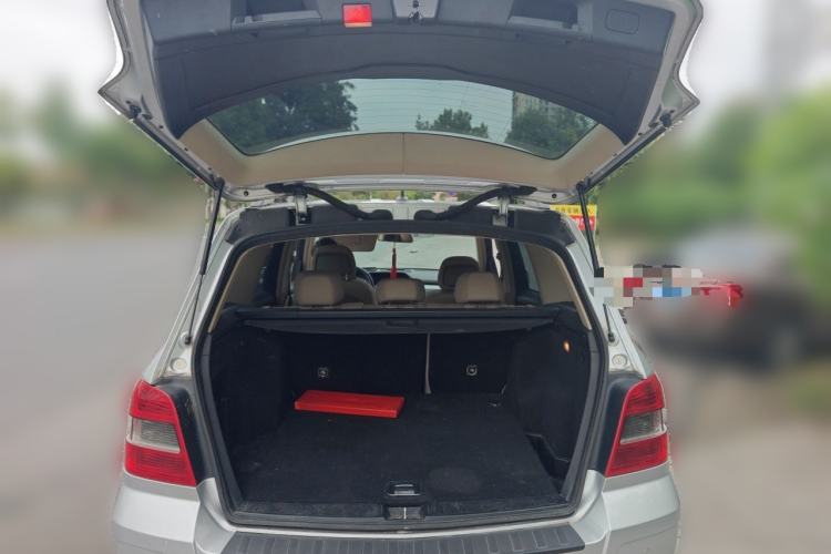 Used Mercedes-Benz GLK-Class 2011 GLK 300 4MATIC Dynamic Model Trunk