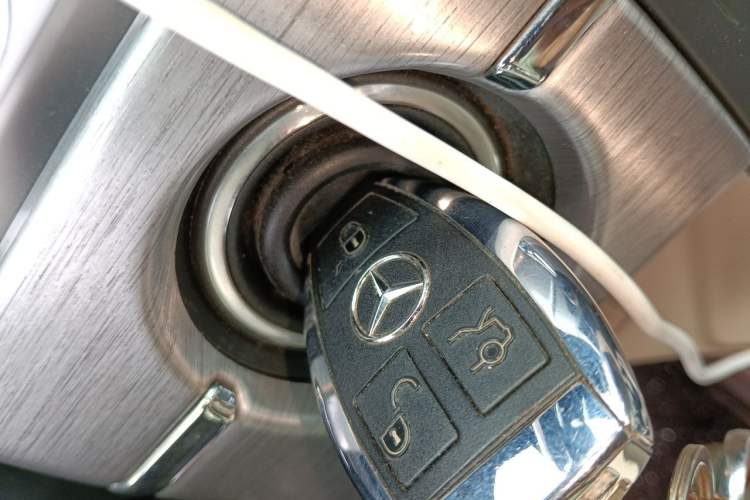 Used Mercedes-Benz GLK-Class 2011 GLK 300 4MATIC Fashion Model Vehicle Key