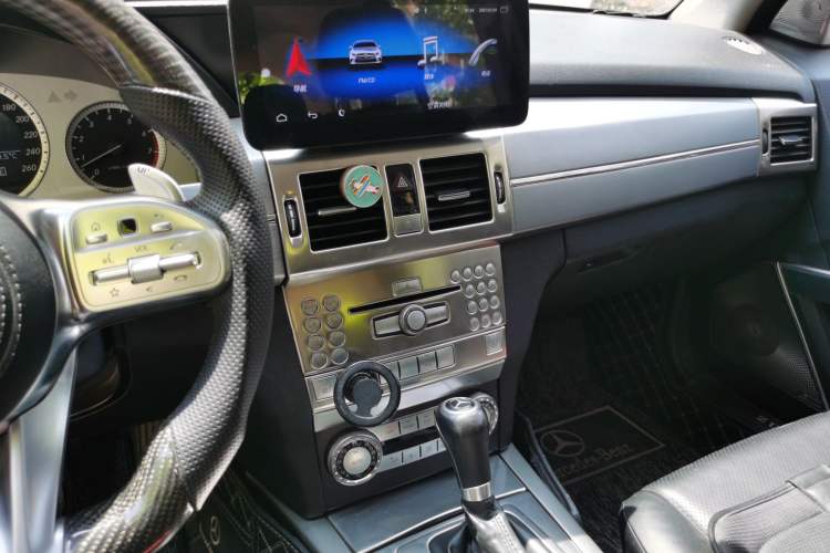 Used Mercedes-Benz GLK-Class 2011 GLK 300 4MATIC Dynamic Model Audio And AC Panel