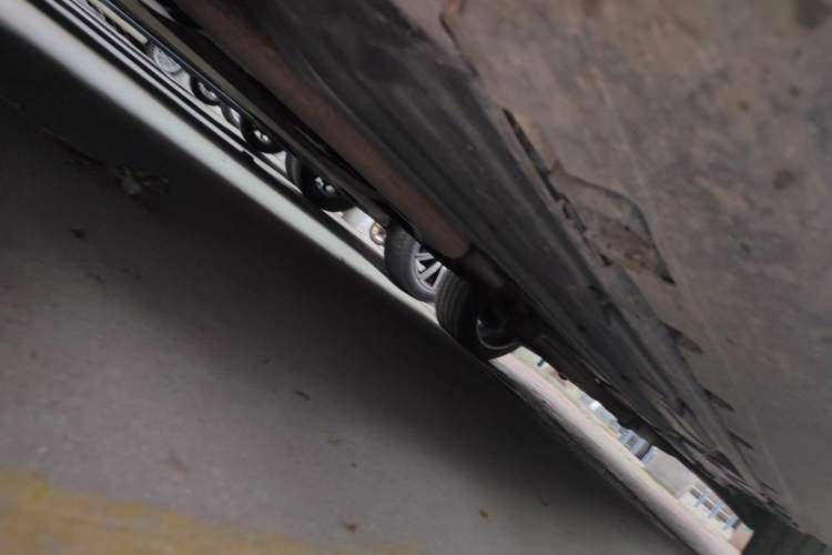 Used Mercedes-Benz GLK-Class 2011 GLK 300 4MATIC Dynamic Model Chassis Front Left