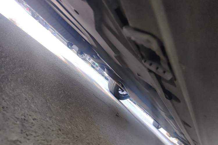 Used Mercedes-Benz GLK-Class 2011 GLK 300 4MATIC Luxury Model Chassis Rear Right