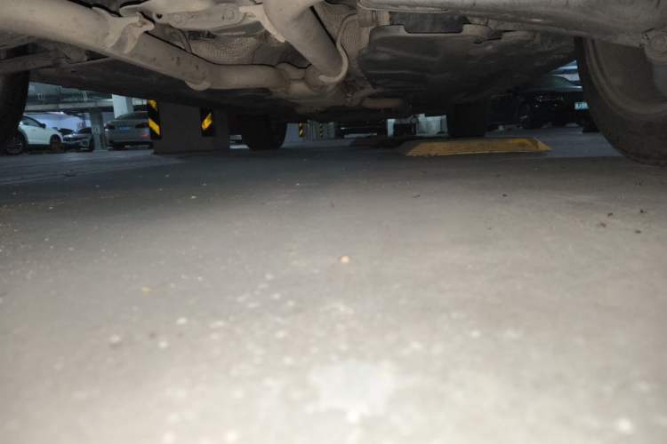 Used Mercedes-Benz GLK-Class 2011 GLK 300 4MATIC Luxury Model Chassis Rear Right