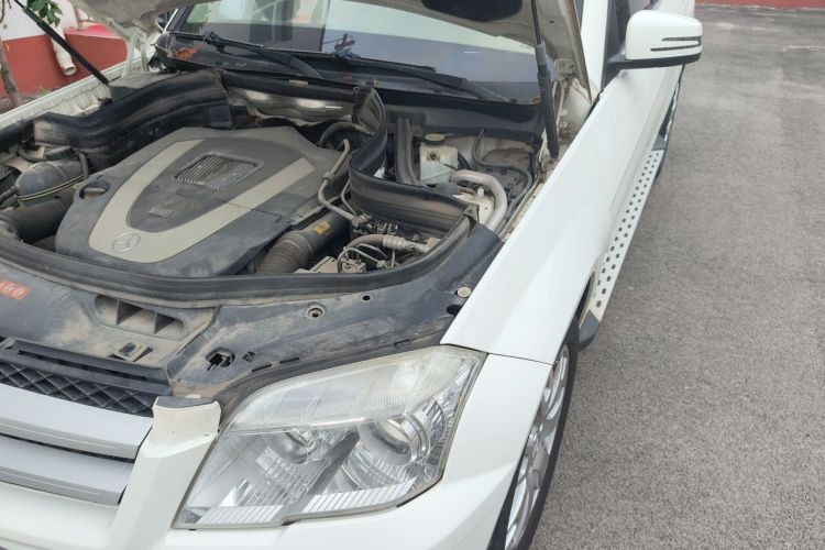 Used Mercedes-Benz GLK-Class 2011 GLK 300 4MATIC Fashion Model Engine Bay Left