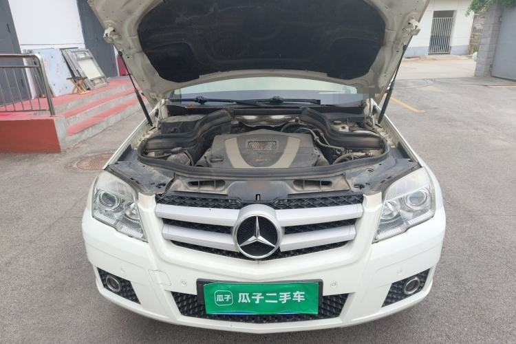 Used Mercedes-Benz GLK-Class 2011 GLK 300 4MATIC Fashion Model Engine Bay
