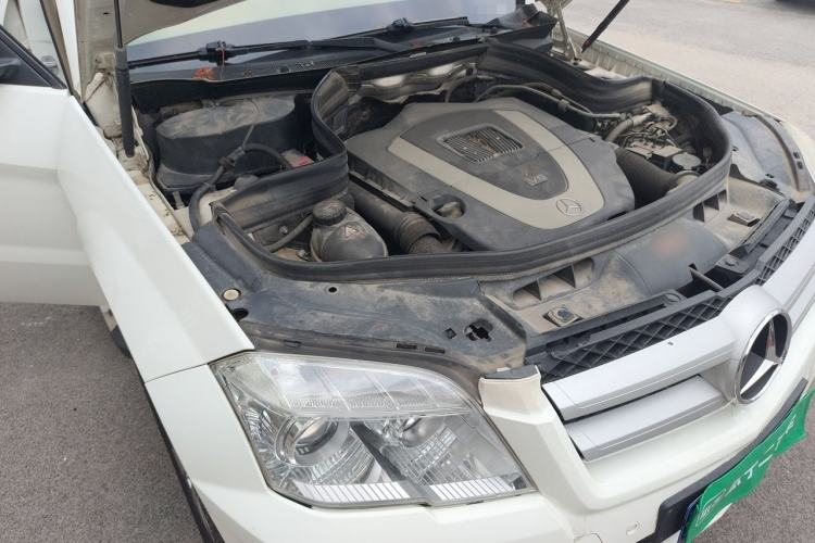 Used Mercedes-Benz GLK-Class 2011 GLK 300 4MATIC Fashion Model Engine Bay Right
