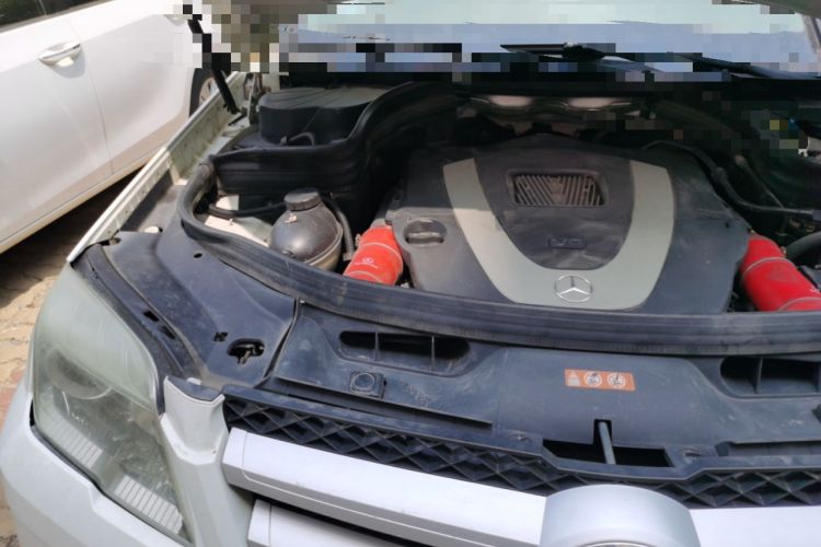 Used Mercedes-Benz GLK-Class 2011 GLK 300 4MATIC Dynamic Model Engine Bay Right