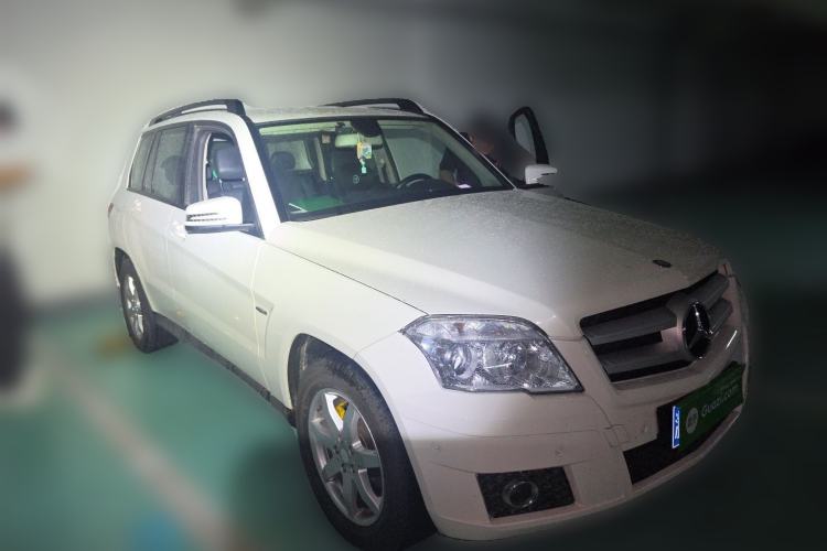 Used Mercedes-Benz GLK-Class 2011 GLK 300 4MATIC Dynamic Model Front Right 45 Deg