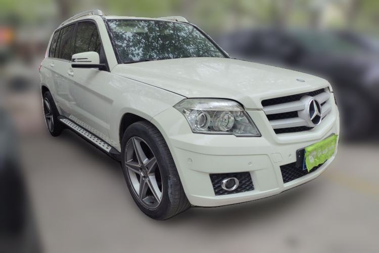 Used Mercedes-Benz GLK-Class 2011 GLK 300 4MATIC Dynamic Model Front Right 45 Deg