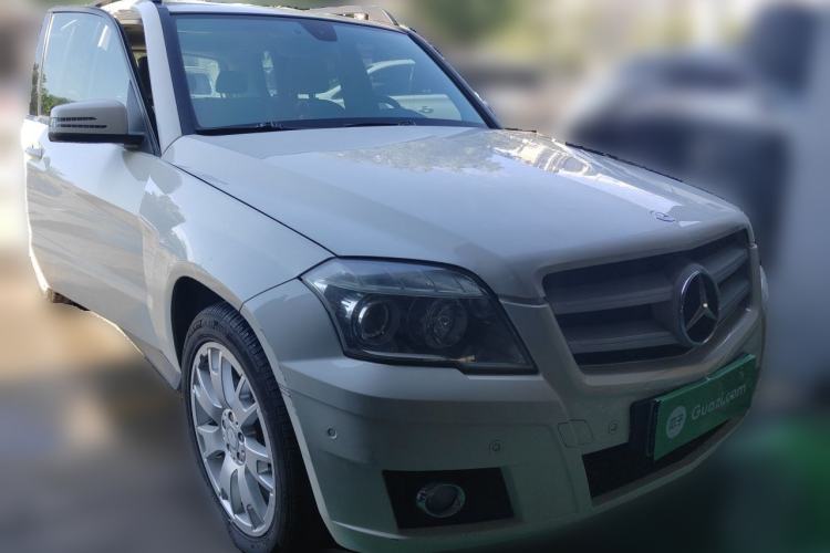 Used Mercedes-Benz GLK-Class 2011 GLK 300 4MATIC Dynamic Model Front Right 45 Deg