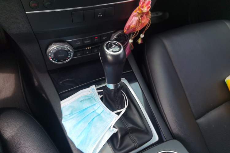 Used Mercedes-Benz GLK-Class 2011 GLK 300 4MATIC Fashion Model Gear Lever
