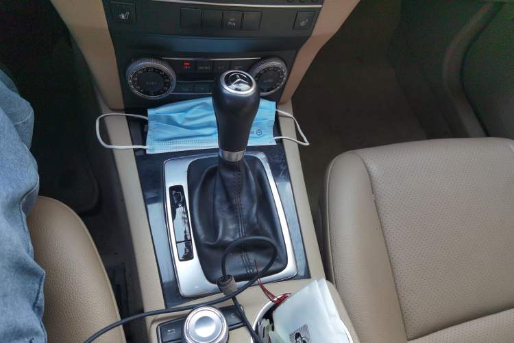 Used Mercedes-Benz GLK-Class 2011 GLK 300 4MATIC Fashion Model Gear Lever