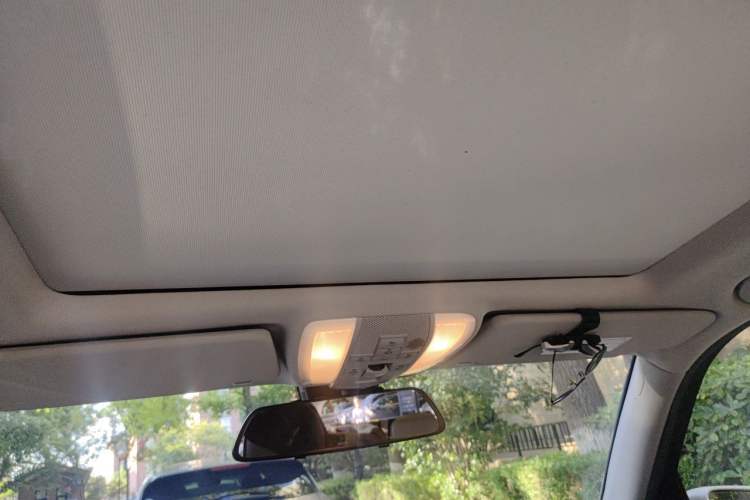 Used Mercedes-Benz GLK-Class 2011 GLK 300 4MATIC Luxury Model Headliner