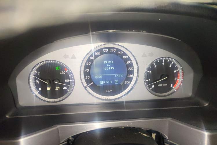 Used Mercedes-Benz GLK-Class 2011 GLK 300 4MATIC Fashion Model Instrument Cluster