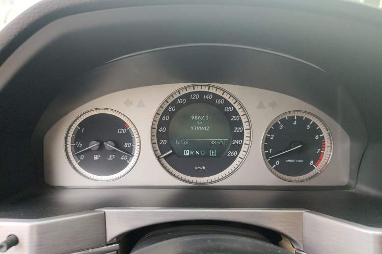Used Mercedes-Benz GLK-Class 2011 GLK 300 4MATIC Fashion Model Instrument Cluster