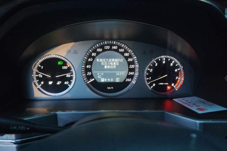 Used Mercedes-Benz GLK-Class  Instrument Cluster