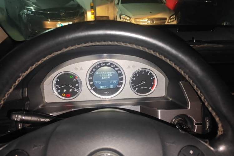 Used Mercedes-Benz GLK-Class 2011 GLK 300 4MATIC Dynamic Model Instrument Cluster