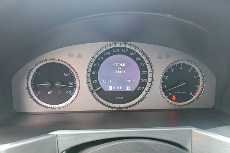 Used Mercedes-Benz GLK-Class 2011 GLK 300 4MATIC Fashion Model Instrument Cluster