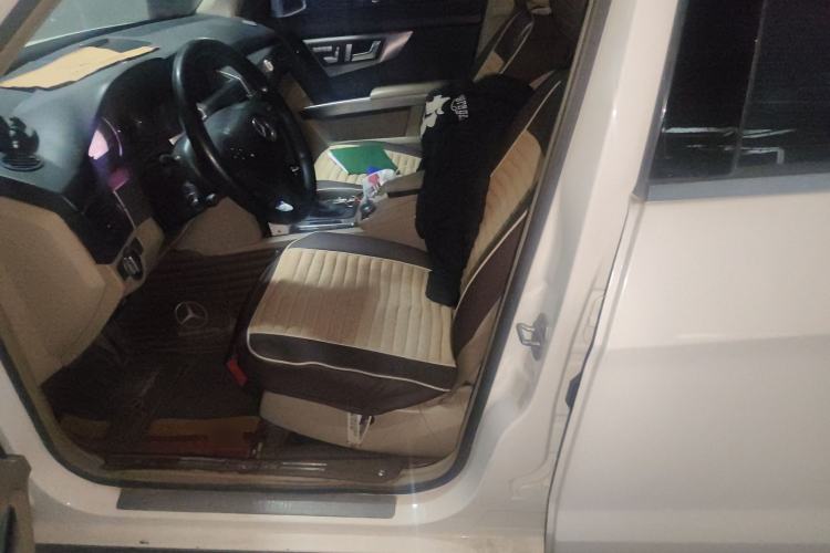 Used Mercedes-Benz GLK-Class 2011 GLK 300 4MATIC Fashion Model Left Front Seat
