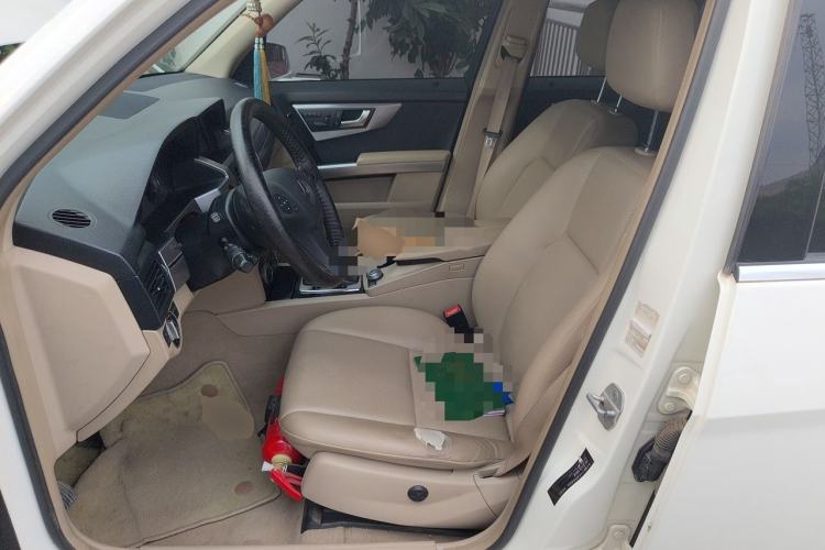 Used Mercedes-Benz GLK-Class 2011 GLK 300 4MATIC Fashion Model Left Front Seat