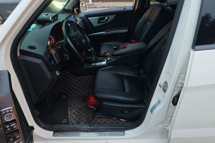 Used Mercedes-Benz GLK-Class  Left Front Seat